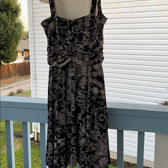 Flattery will get you everything - Picture 3 of 9